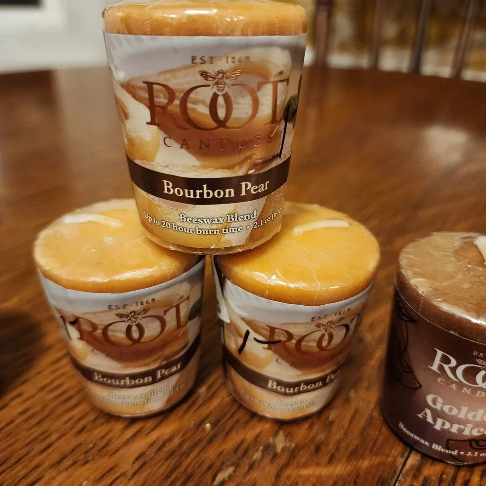 Root 20-Hour Votive‎ Candles Set of 8